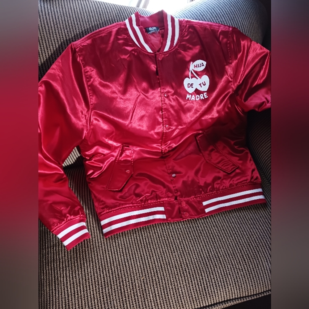 "Hija de tu madre" red bomber jacket